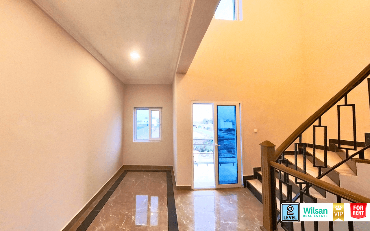 2iem-Escalier-vue-balcon-2